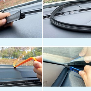 Rubber seal strip for door and window