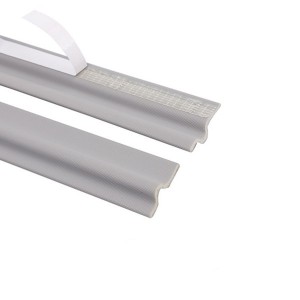 Rubber seal strip for door and window