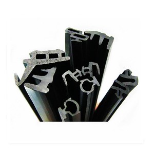 Rubber seal strip for door and window