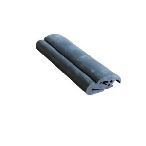 Rubber seal strip for door and window