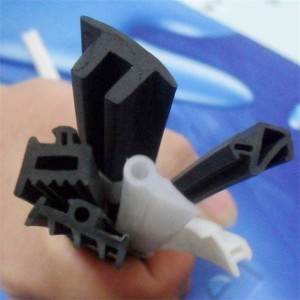 Rubber seal strip