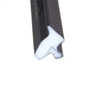 Rubber seal strip for door and window