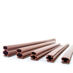Rubber seal strip for door and window