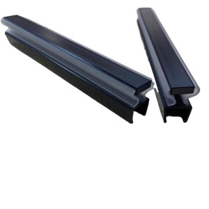 Rubber seal strip for door and window