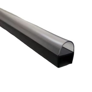 Rubber seal strip for door and window