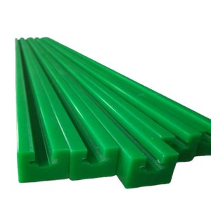 Plastic chain guide